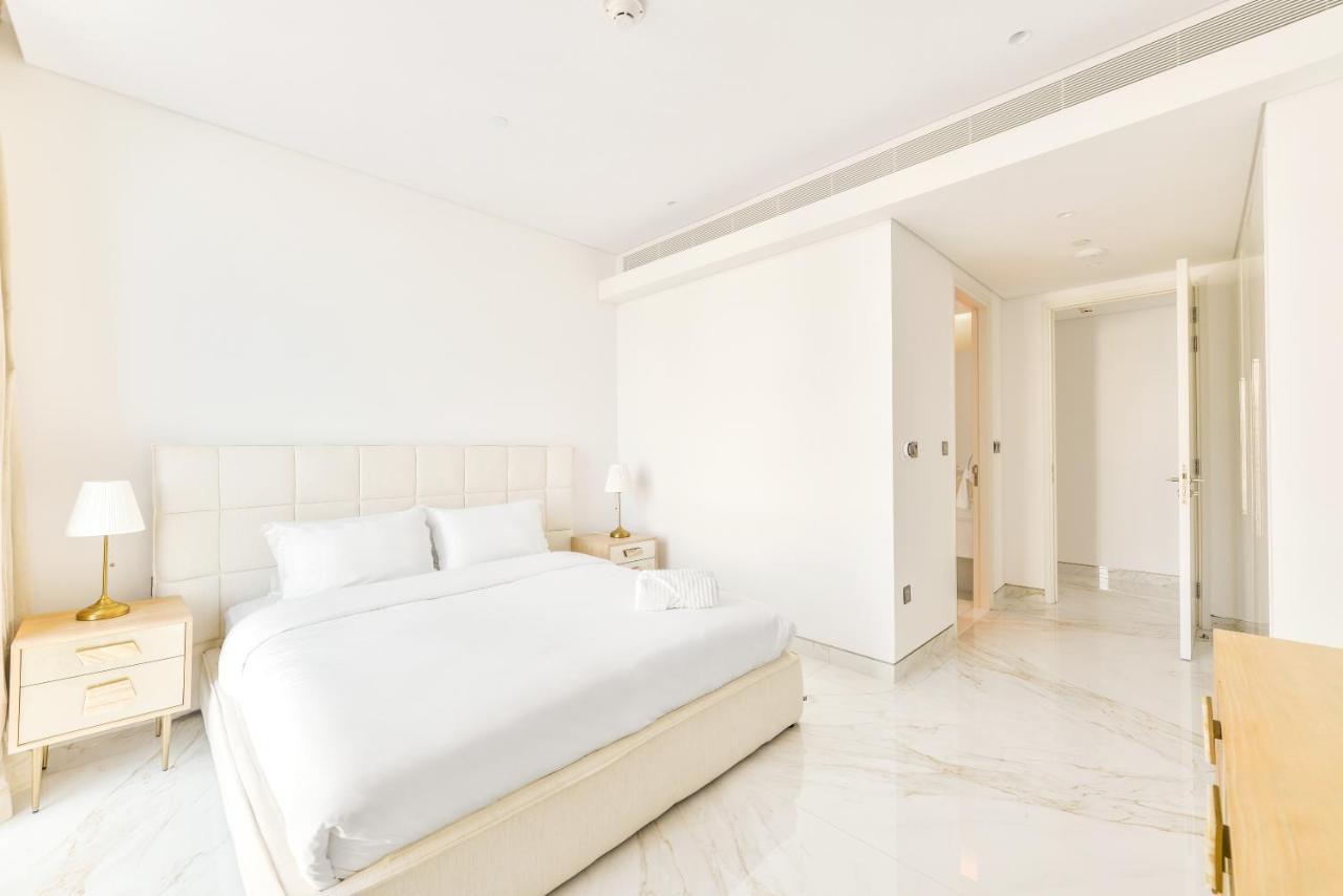 Apartment Luxury 2 Bedroom Beachfront W Stunning Sea View *
