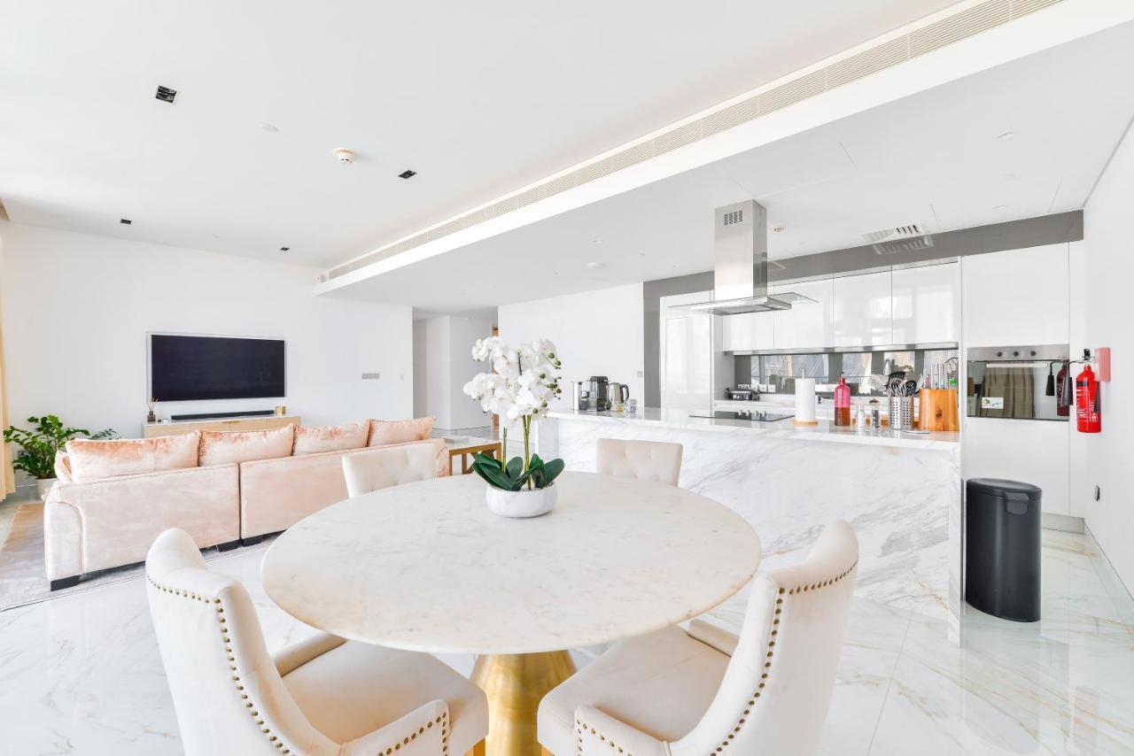 Apartment Luxury 2 Bedroom Beachfront W Stunning Sea View Dubai